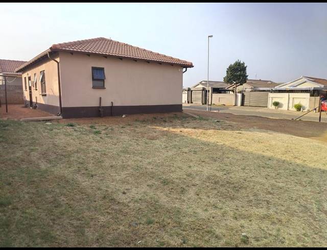 3 BEDROOM HOUSE FOR SALE IN WINDMILL PARK